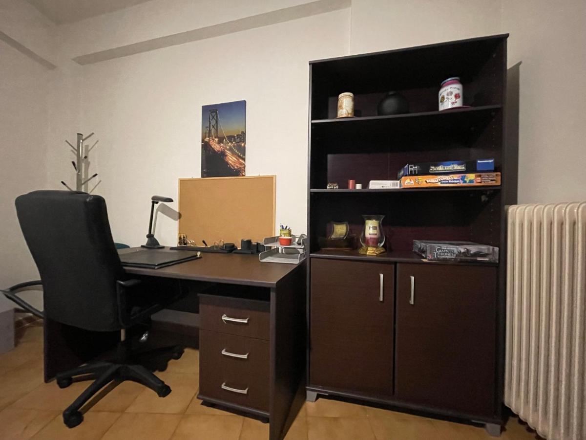 Karras' Home 沃洛斯 外观 照片